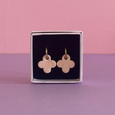Ceramic Earrings / Clover / Pinkish Nude
