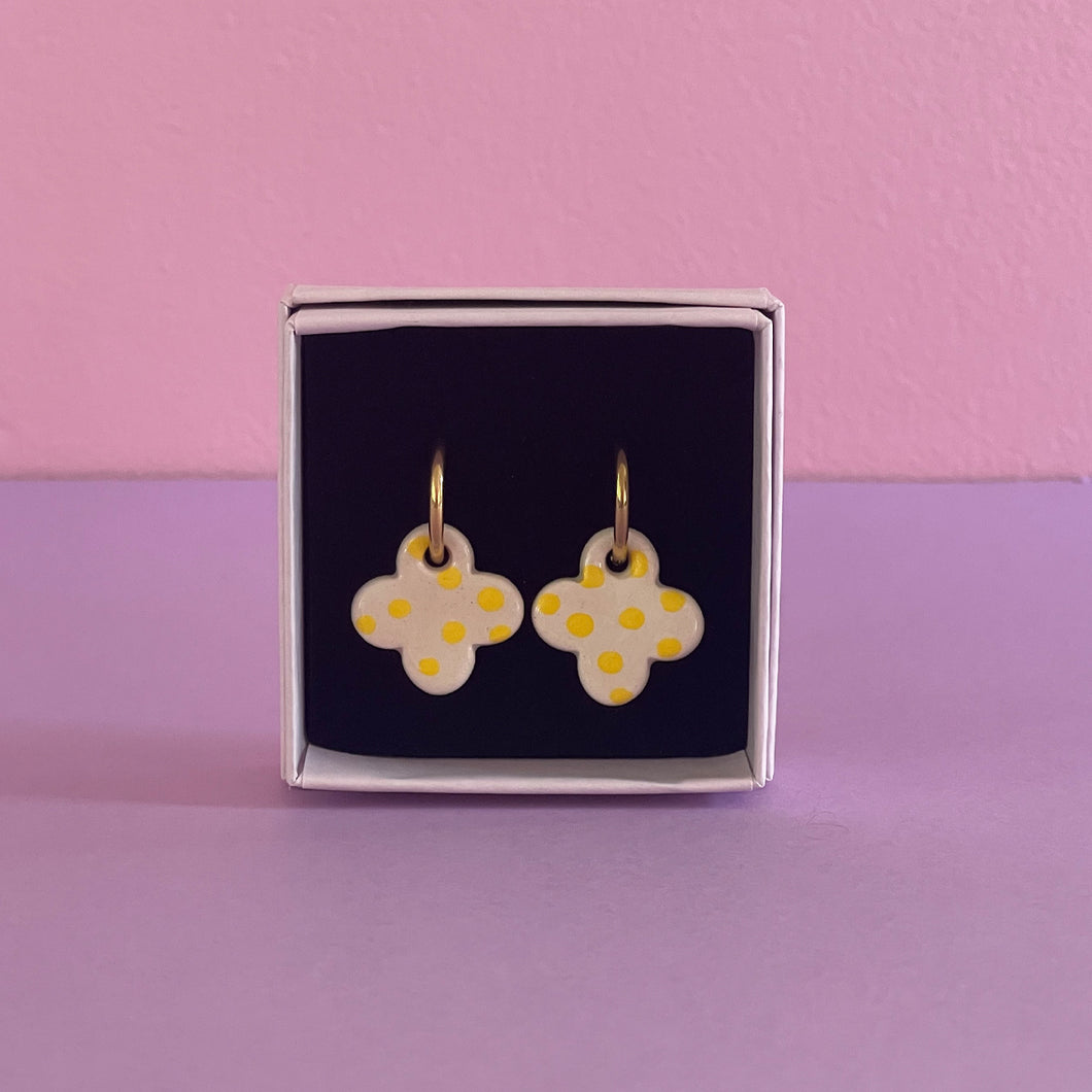 Ceramic Earrings / Clover / Polkadot Yellow