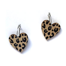 Load image into Gallery viewer, Leopard Heart